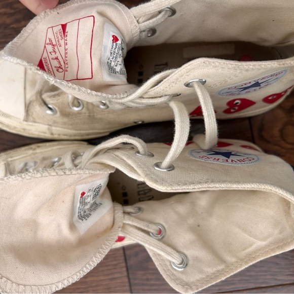 Converse & Comme Des garçons Cream High-Tops with Red Heart Accents - Picture 4 of 4